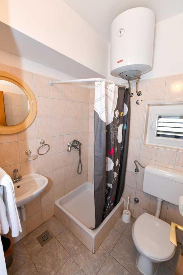 Perfect Vacation Apartments أوميس المظهر الخارجي الصورة